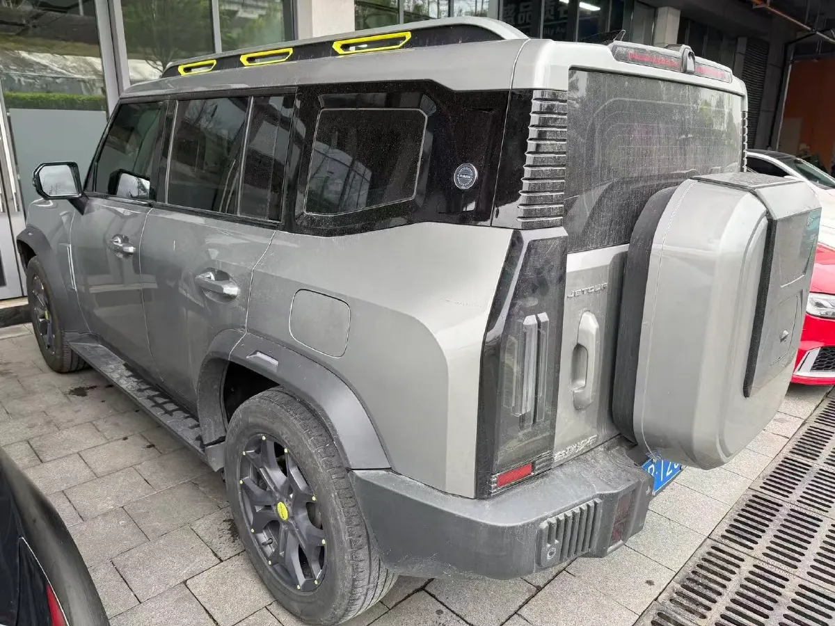 2023 Jetour Traveller 2.0T 254HP L4 7DCT,autocango,china used car exporter,china ev exporter,chinese used car exporter,chinese used ev exporter