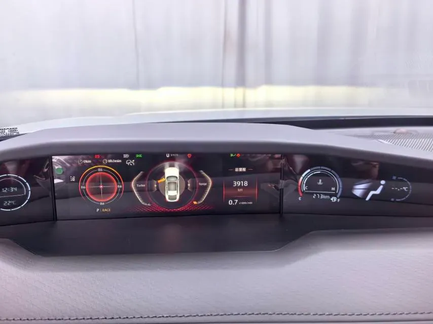 2024 ChangAn UNI-V 1.5T 188HP L4 7DCT,autocango,china used car exporter,china ev exporter,chinese used car exporter,chinese used ev exporter