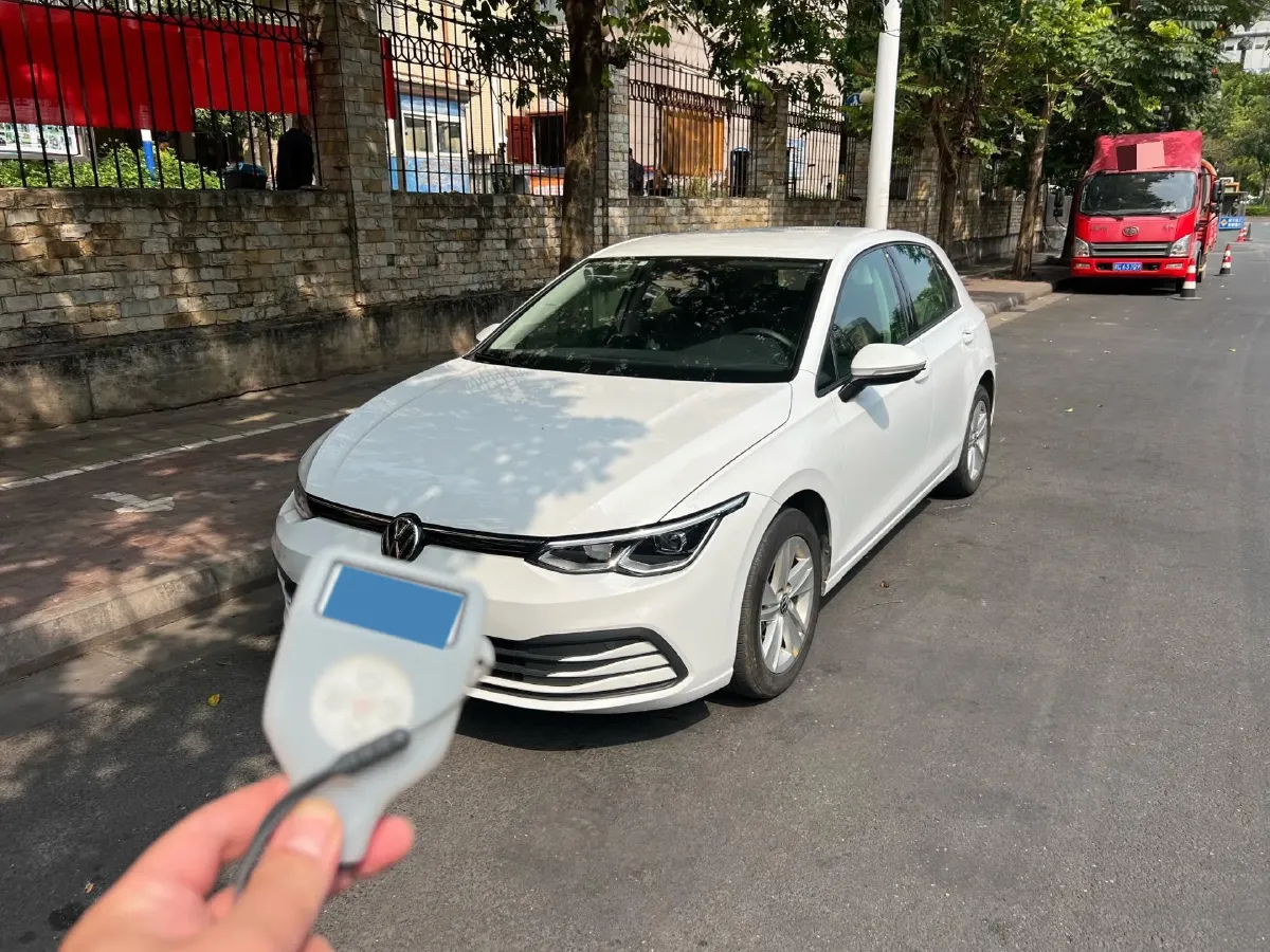 2021 Volkswagen Golf 1.2T 116HP L4 7DCT,autocango,china used car exporter,china ev exporter,chinese used car exporter,chinese used ev exporter