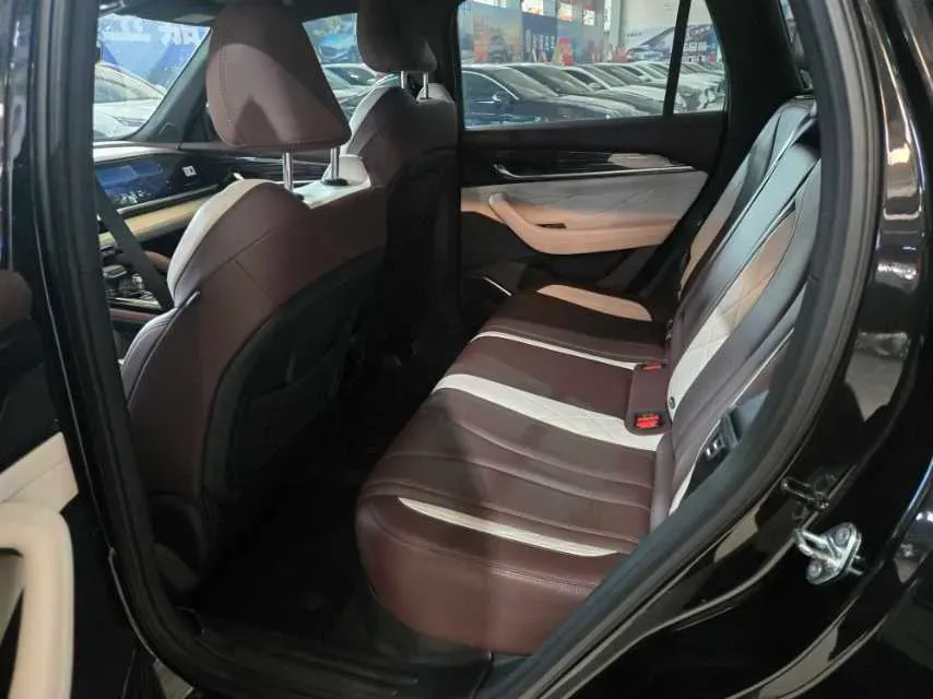 2021 Geely Monjaro 2.0T 218HP L4 7DCT,autocango,china used car exporter,china ev exporter,chinese used car exporter,chinese used ev exporter