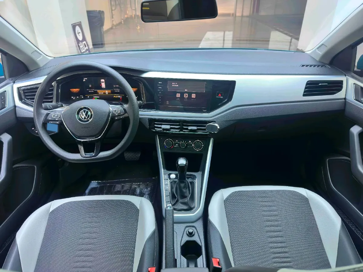 2023 Volkswagen Polo 1.5L 113HP L4 6AT,autocango,china used car exporter,china ev exporter,chinese used car exporter,chinese used ev exporter