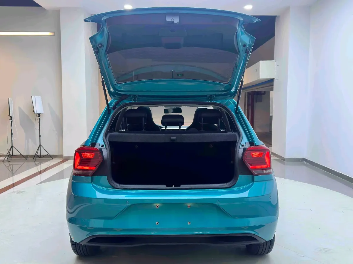 2023 Volkswagen Polo 1.5L 113HP L4 6AT,autocango,china used car exporter,china ev exporter,chinese used car exporter,chinese used ev exporter