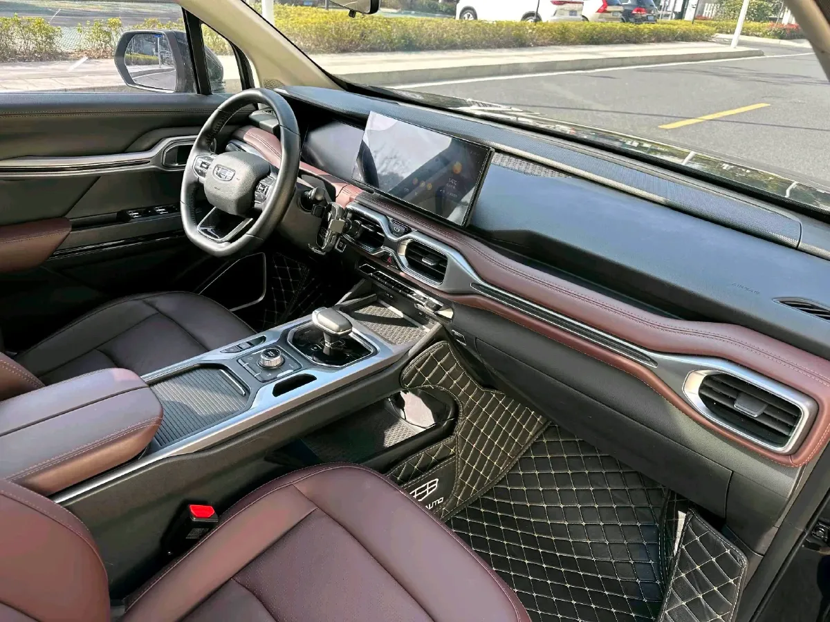 2022 Geely Okavango 1.8T 184HP L4 7DCT,autocango,china used car exporter,china ev exporter,chinese used car exporter,chinese used ev exporter