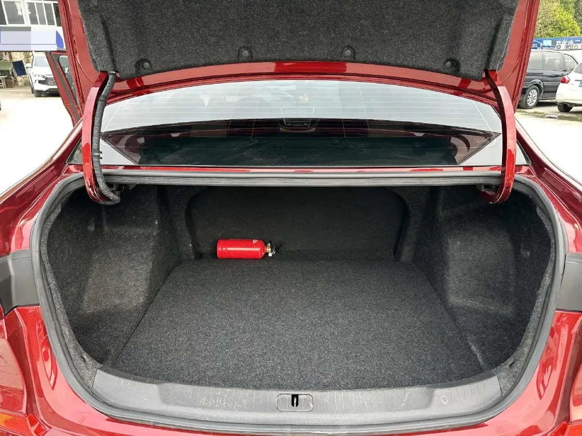 2020 Chevrolet Monza 1.5L 113HP L4 6AT,autocango,china used car exporter,china ev exporter,chinese used car exporter,chinese used ev exporter