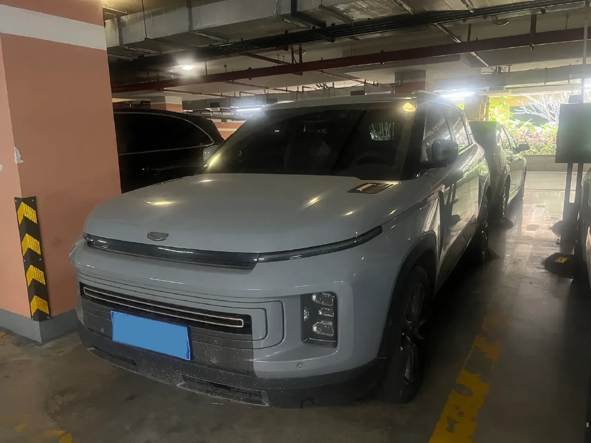 2020 Geely ICON 1.5T 177HP L3 7DCT,autocango,china used car exporter,china ev exporter,chinese used car exporter,chinese used ev exporter