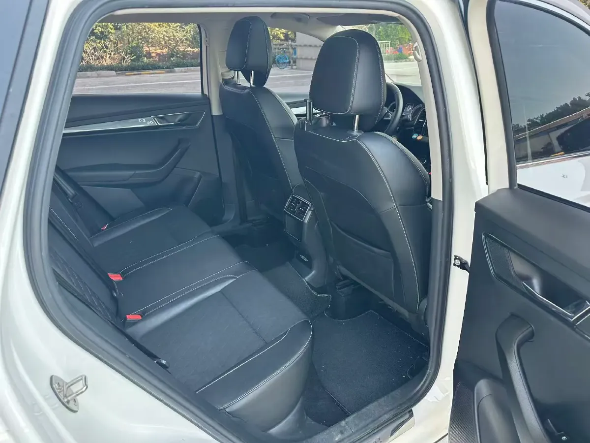 2018 Skoda Octavia 1.4T 150HP L4 7DCT,autocango,china used car exporter,china ev exporter,chinese used car exporter,chinese used ev exporter