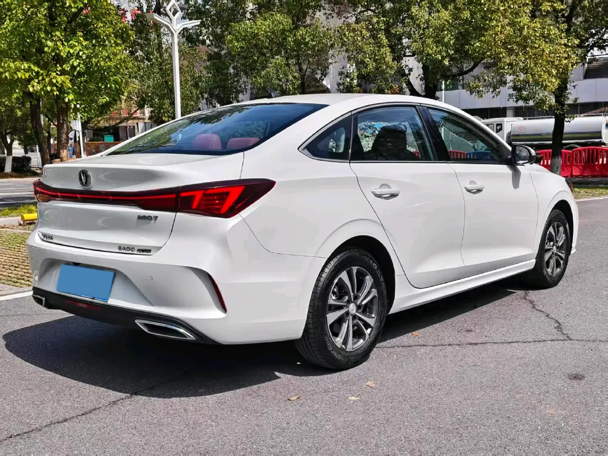 2024 ChangAn Eado 1.4T 160HP L4 7DCT,autocango,china used car exporter,china ev exporter,chinese used car exporter,chinese used ev exporter