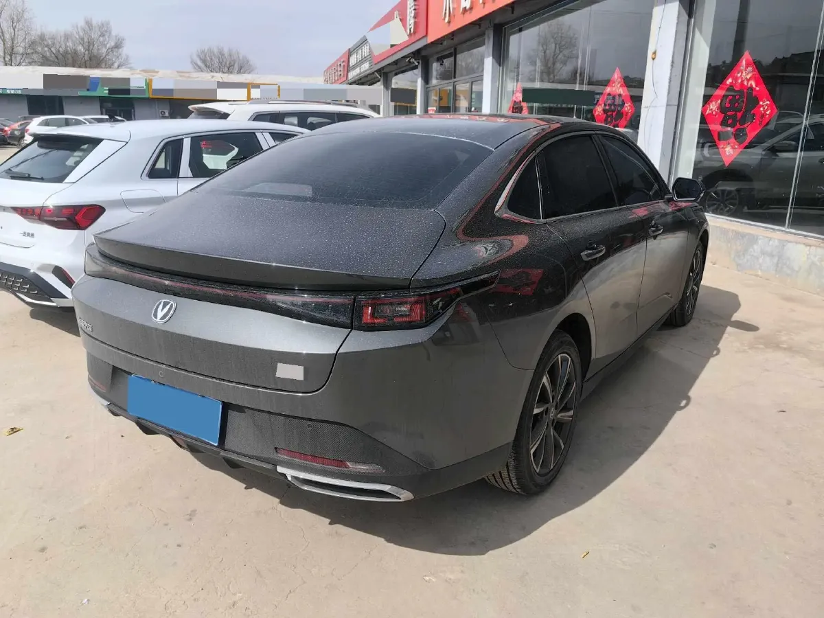 2025 ChangAn Eado 1.5T 192HP L4 7DCT,autocango,china used car exporter,china ev exporter,chinese used car exporter,chinese used ev exporter