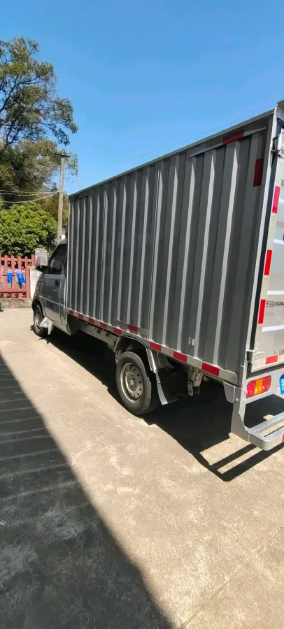 2020 WuLing RongGuang 1.5L 99HP L4 5MT,autocango,china used car exporter,china ev exporter,chinese used car exporter,chinese used ev exporter