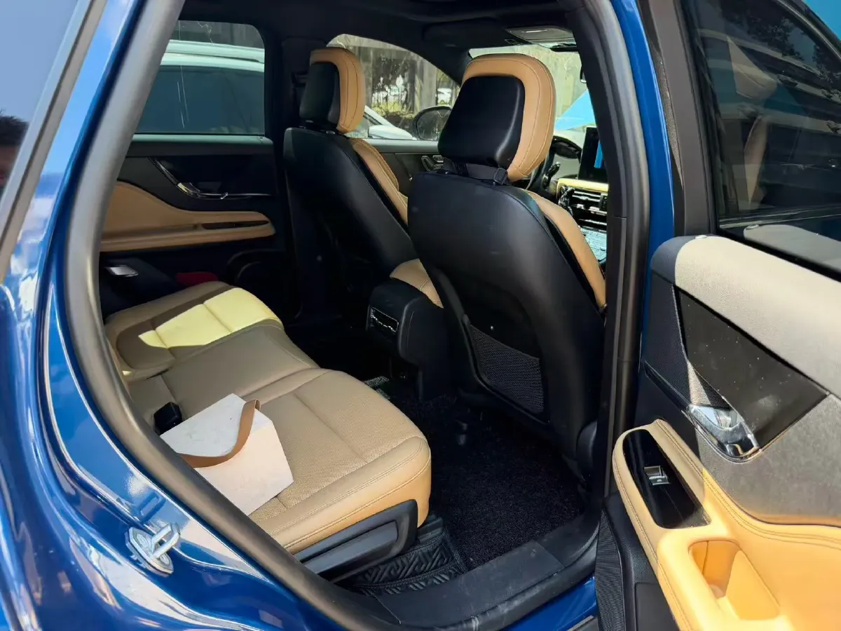 2021 Lincoln Corsair 2.0T 245HP L4 8AT,autocango,china used car exporter,china ev exporter,chinese used car exporter,chinese used ev exporter