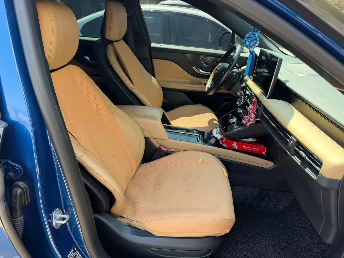 2021 Lincoln Corsair 2.0T 245HP L4 8AT,autocango,china used car exporter,china ev exporter,chinese used car exporter,chinese used ev exporter