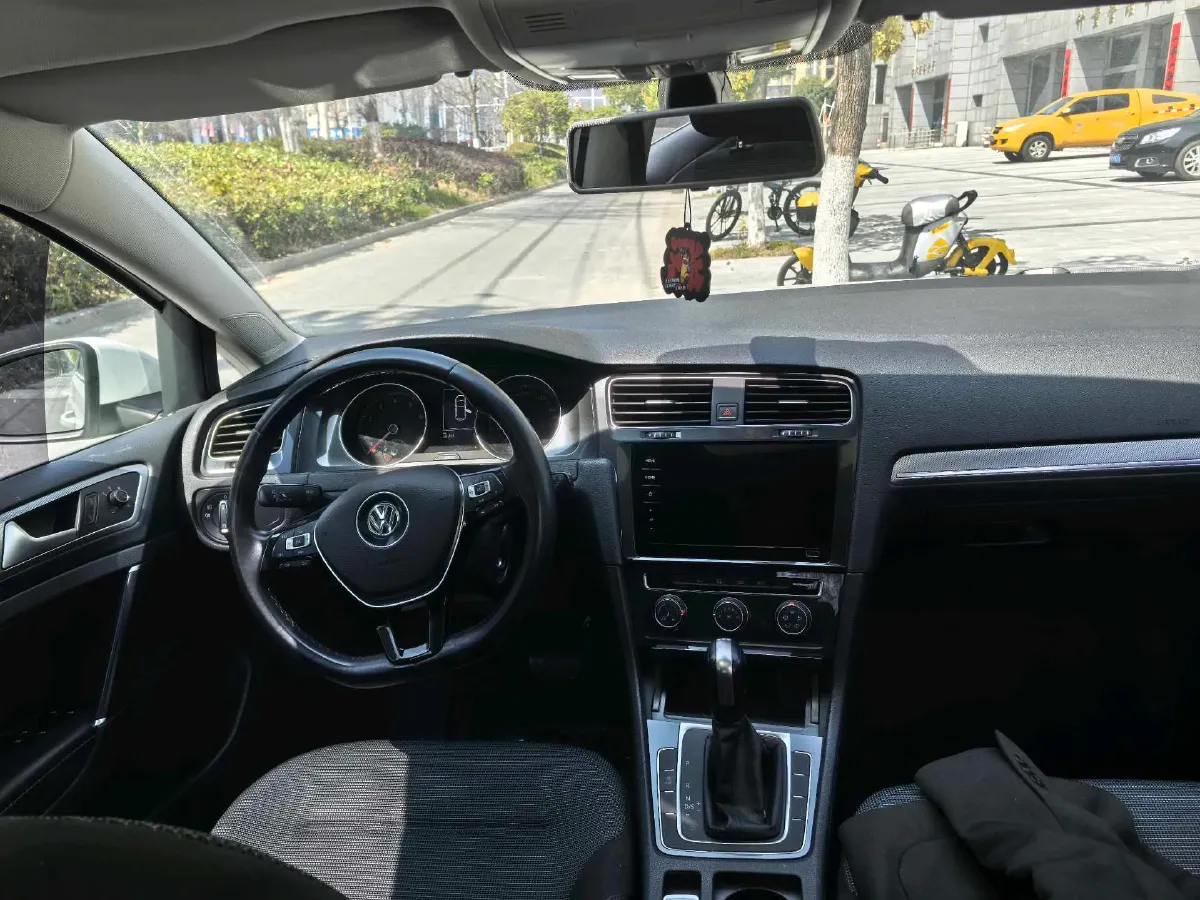 2020 Volkswagen Golf 1.4T 150HP L4 7DCT,autocango,china used car exporter,china ev exporter,chinese used car exporter,chinese used ev exporter