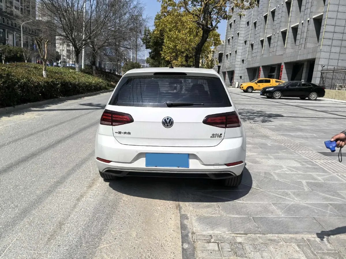 2020 Volkswagen Golf 1.4T 150HP L4 7DCT,autocango,china used car exporter,china ev exporter,chinese used car exporter,chinese used ev exporter