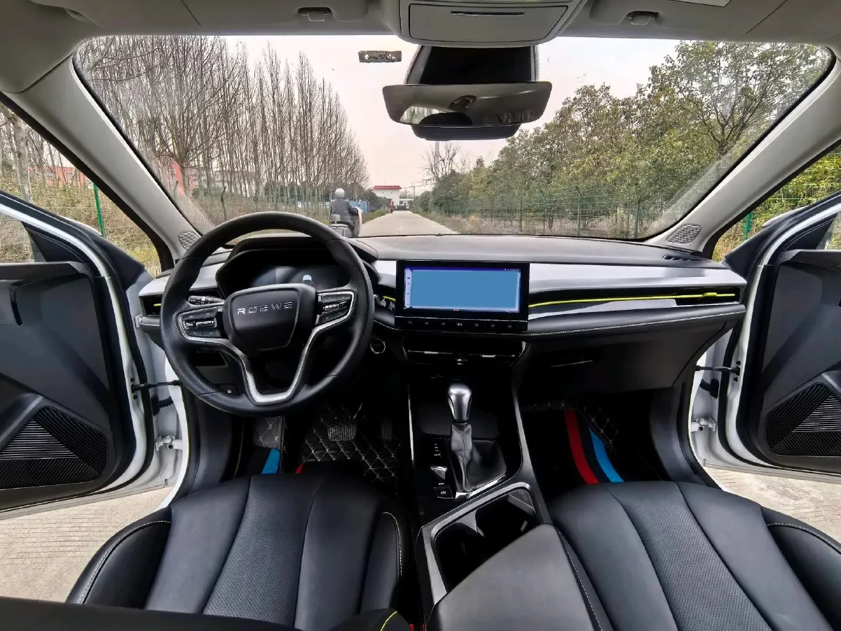 2021 Roewe i5 1.5L 120HP L4 CVT,autocango,china used car exporter,china ev exporter,chinese used car exporter,chinese used ev exporter