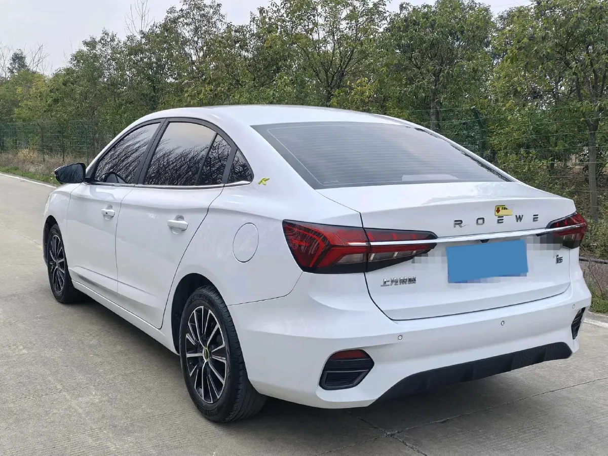 2021 Roewe i5 1.5L 120HP L4 CVT,autocango,china used car exporter,china ev exporter,chinese used car exporter,chinese used ev exporter