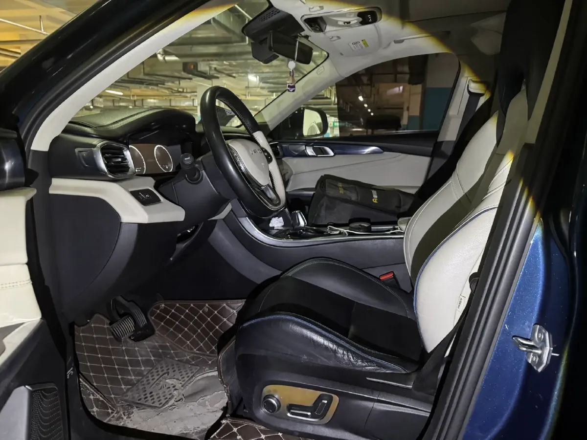 2017 Foton Sauvana 2.0T 218HP L4 6AT,autocango,china used car exporter,china ev exporter,chinese used car exporter,chinese used ev exporter