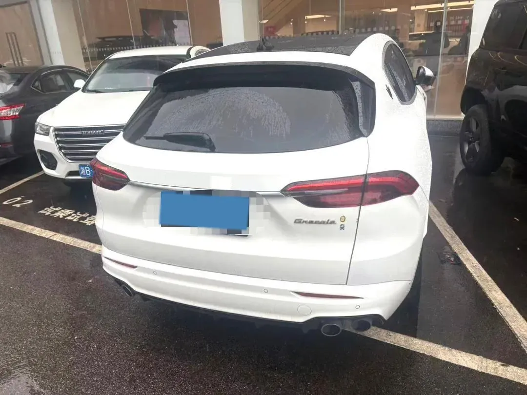 2023 Maserati Grecale 2.0T 300HP L4 8AT,autocango,china used car exporter,china ev exporter,chinese used car exporter,chinese used ev exporter