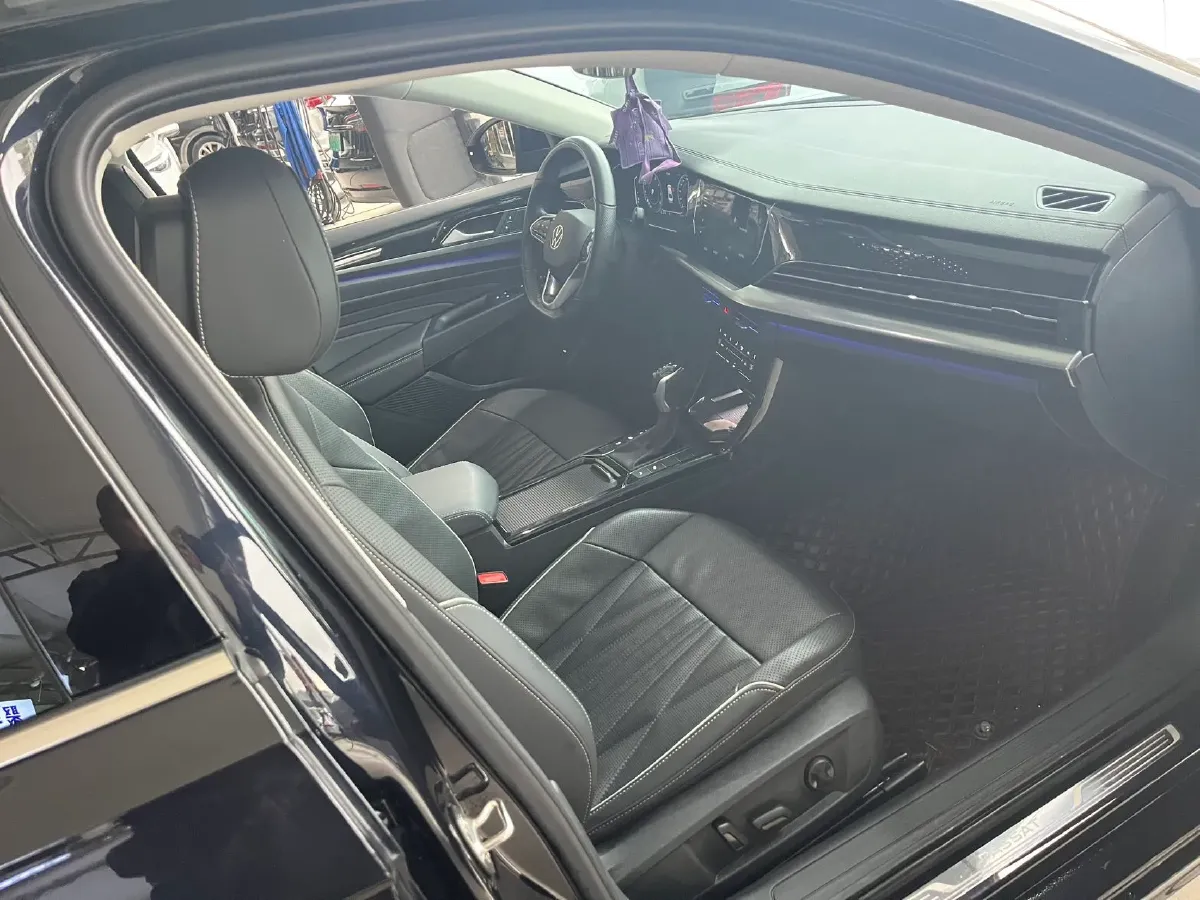 2022 Xpeng P7 BEV 60.2KWH,autocango,china used car exporter,china ev exporter,chinese used car exporter,chinese used ev exporter