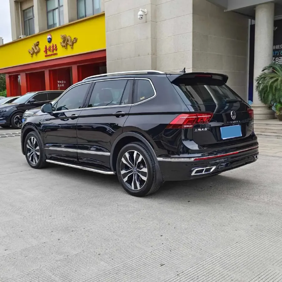 2024 Volkswagen Tiguan L 2.0T 186HP L4 7DCT,autocango,china used car exporter,china ev exporter,chinese used car exporter,chinese used ev exporter