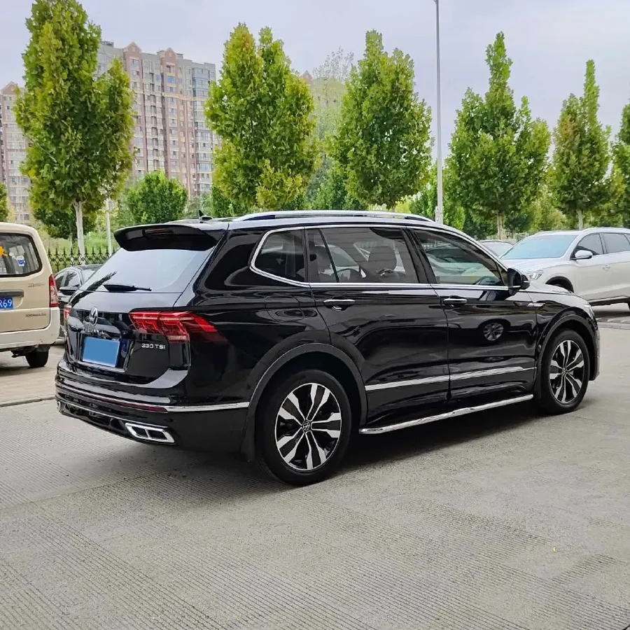 2024 Volkswagen Tiguan L 2.0T 186HP L4 7DCT,autocango,china used car exporter,china ev exporter,chinese used car exporter,chinese used ev exporter