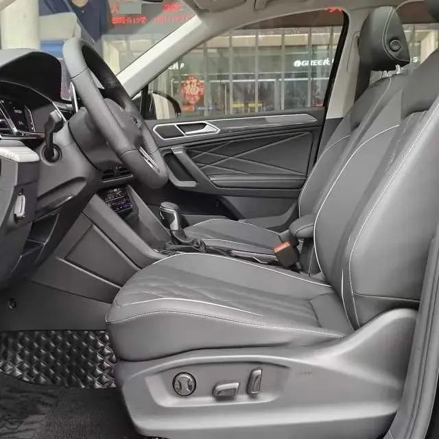2024 Volkswagen Tiguan L 2.0T 186HP L4 7DCT,autocango,china used car exporter,china ev exporter,chinese used car exporter,chinese used ev exporter