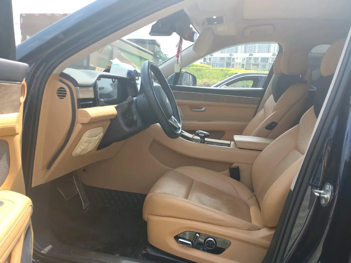 2022 JMC YuHu 7 2.0T 141HP L4 8AT,autocango,china used car exporter,china ev exporter,chinese used car exporter,chinese used ev exporter