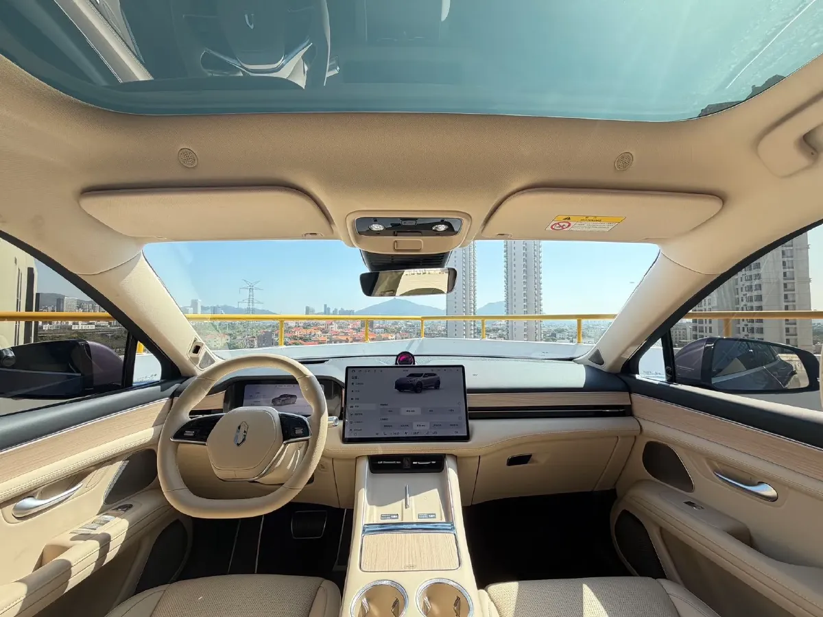 2025 AITO AITO M5 1.5T 152HP L4 REEV 42KWH,autocango,china used car exporter,china ev exporter,chinese used car exporter,chinese used ev exporter