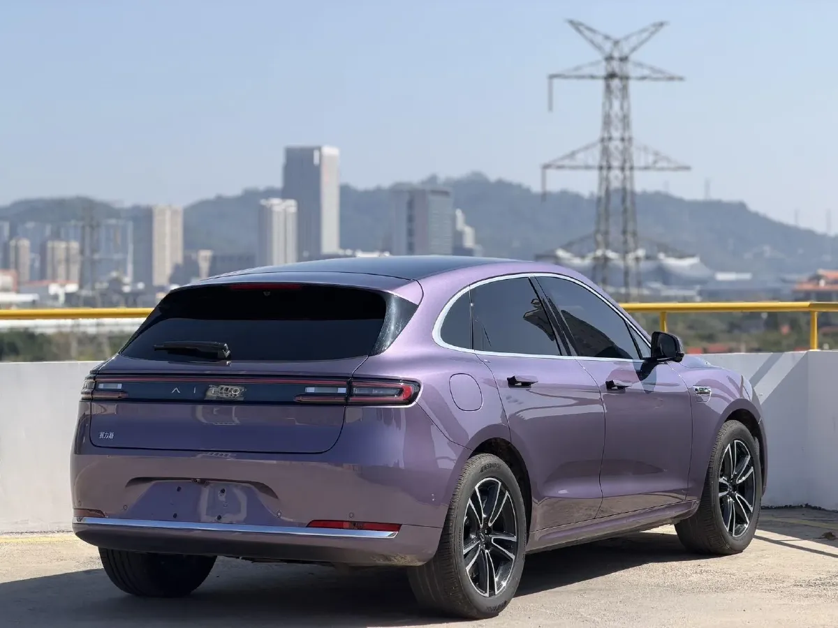 2025 AITO AITO M5 1.5T 152HP L4 REEV 42KWH,autocango,china used car exporter,china ev exporter,chinese used car exporter,chinese used ev exporter