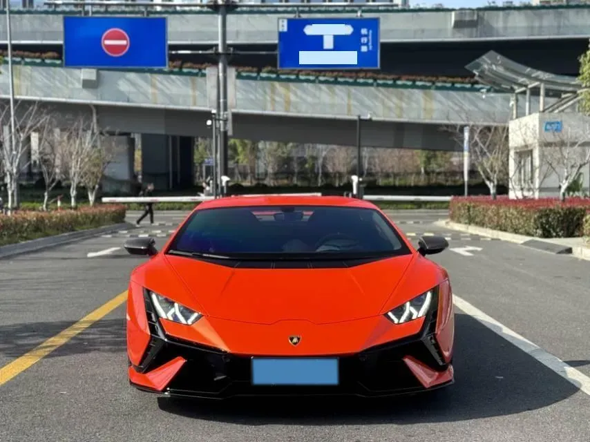 2023 Lamborghini Huracán 5.2L 640HP V10 7DCT,autocango,china used car exporter,china ev exporter,chinese used car exporter,chinese used ev exporter