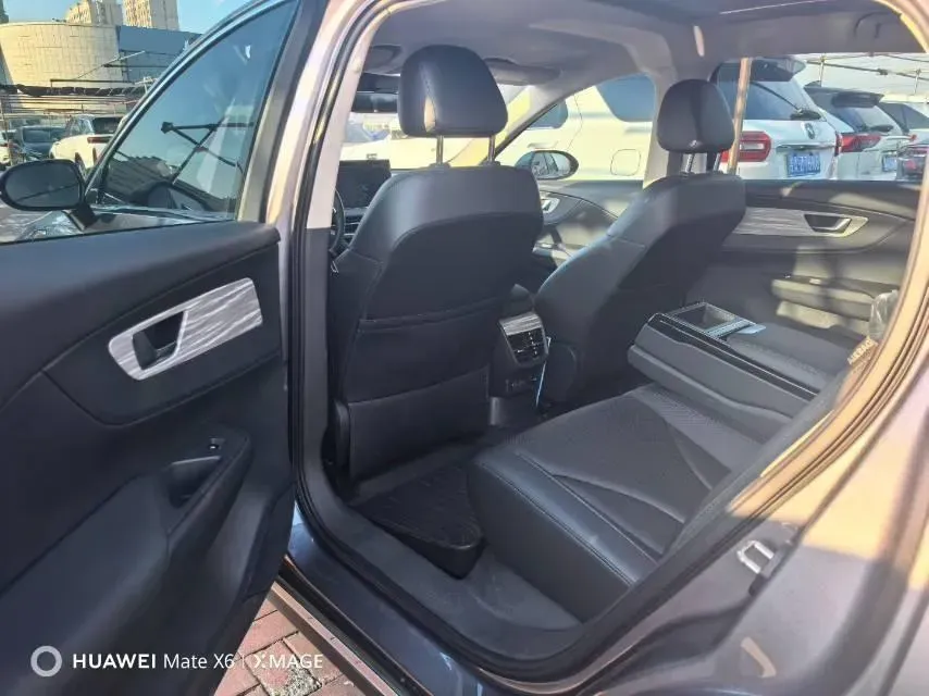 2024 HongQi E-QM5 BEV 72KWH,autocango,china used car exporter,china ev exporter,chinese used car exporter,chinese used ev exporter