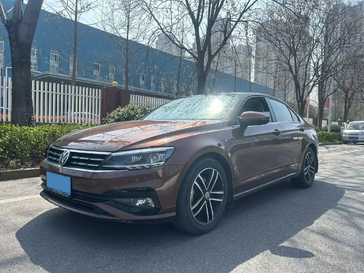 2019 Volkswagen Passat 1.4T 150HP L4 7DCT,autocango,china used car exporter,china ev exporter,chinese used car exporter,chinese used ev exporter