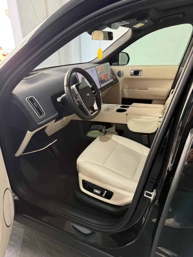 2023 Li L7 Range Extended 154HP REEV 40.9KWH,autocango,china used car exporter,china ev exporter,chinese used car exporter,chinese used ev exporter