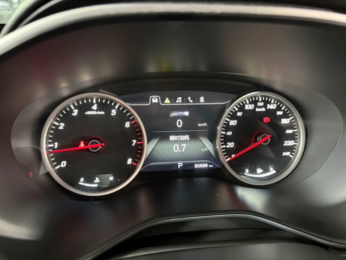 2018 BaoJun 530 1.5T 150HP L4 6DCT,autocango,china used car exporter,china ev exporter,chinese used car exporter,chinese used ev exporter