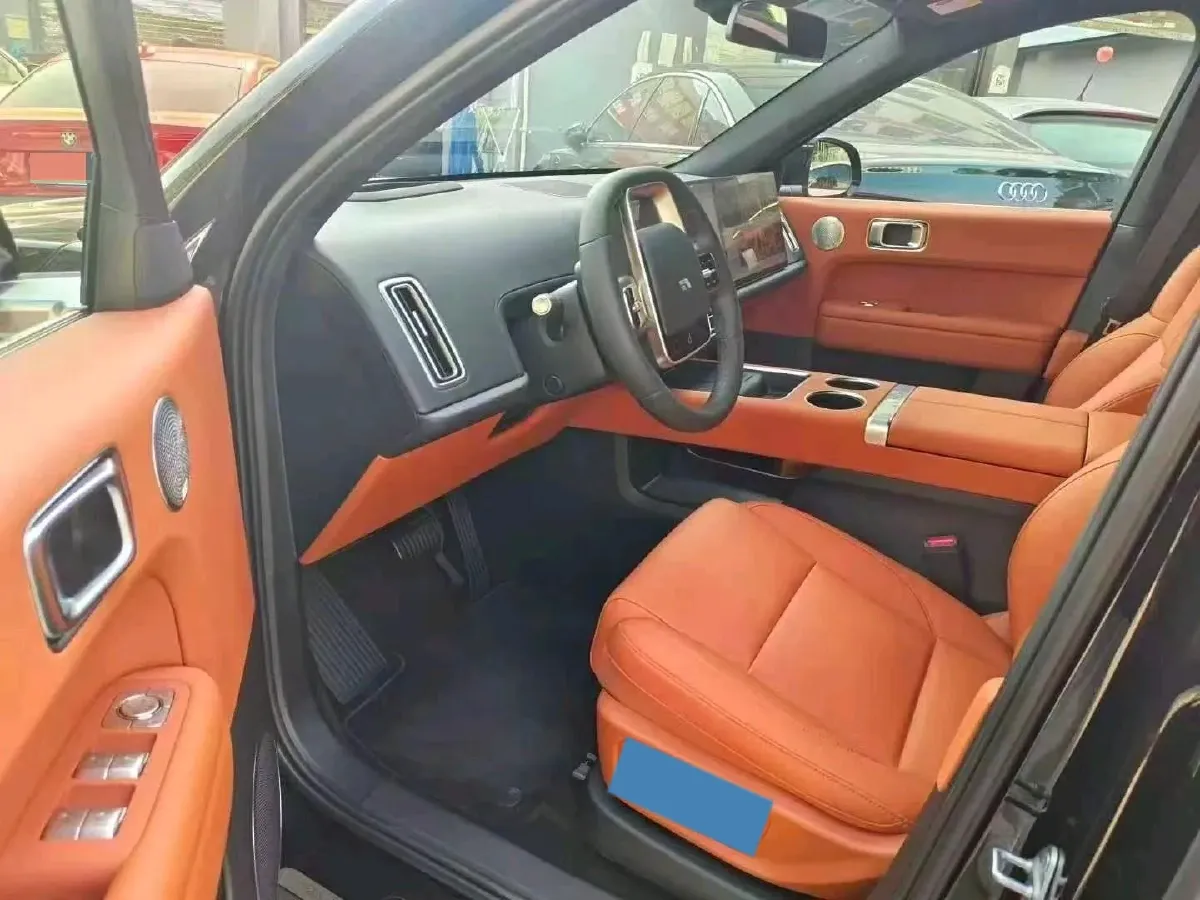 2025 Li L8 Range Extended 154HP REEV,autocango,china used car exporter,china ev exporter,chinese used car exporter,chinese used ev exporter