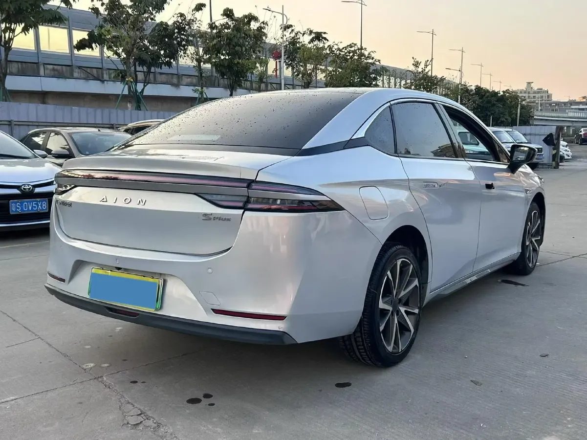 2022 ChangAn Oshan Z6 1.5T 170HP L4 6TCT PHEV 28.4KWH,autocango,china used car exporter,china ev exporter,chinese used car exporter,chinese used ev exporter