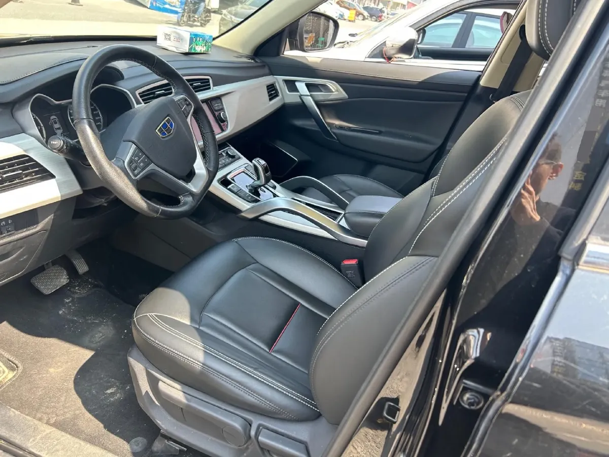 2020 Roewe i6 1.5T 169HP L4 7DCT,autocango,china used car exporter,china ev exporter,chinese used car exporter,chinese used ev exporter