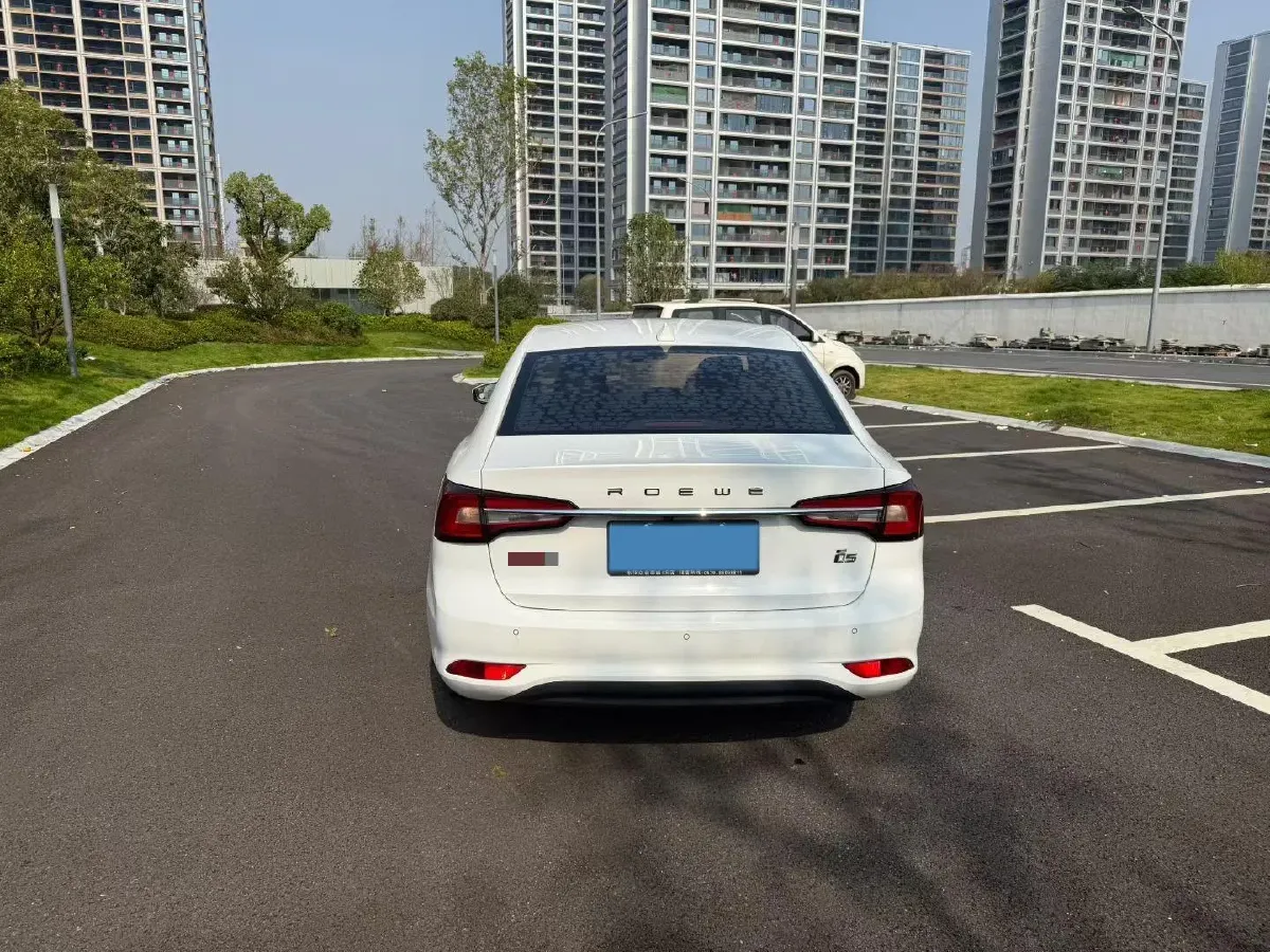 2019 Roewe i5 1.5L 120HP L4 CVT,autocango,china used car exporter,china ev exporter,chinese used car exporter,chinese used ev exporter