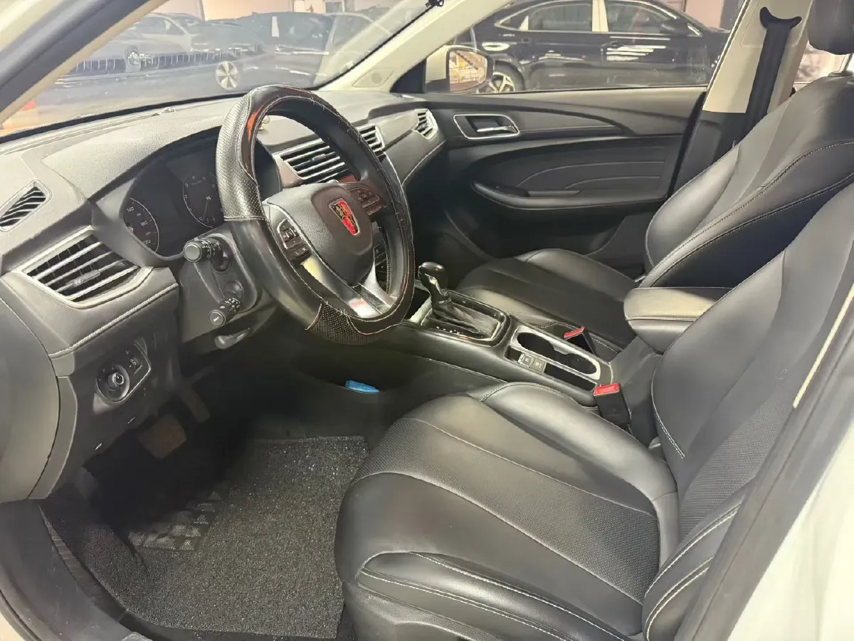 2019 Roewe i5 1.5L 120HP L4 CVT,autocango,china used car exporter,china ev exporter,chinese used car exporter,chinese used ev exporter