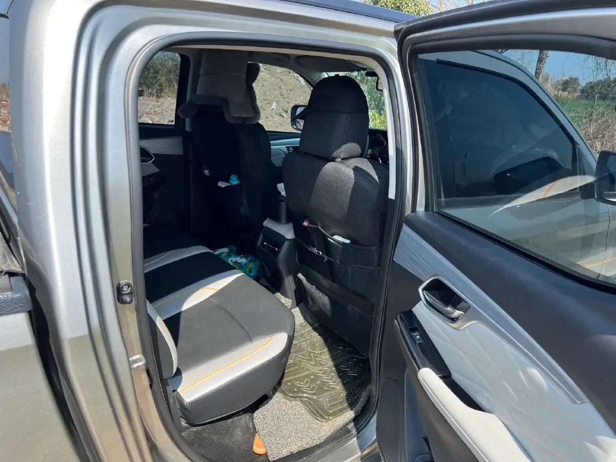 2023 Isuzu D-MAX 1.9T 177HP L4 8AT,autocango,china used car exporter,china ev exporter,chinese used car exporter,chinese used ev exporter