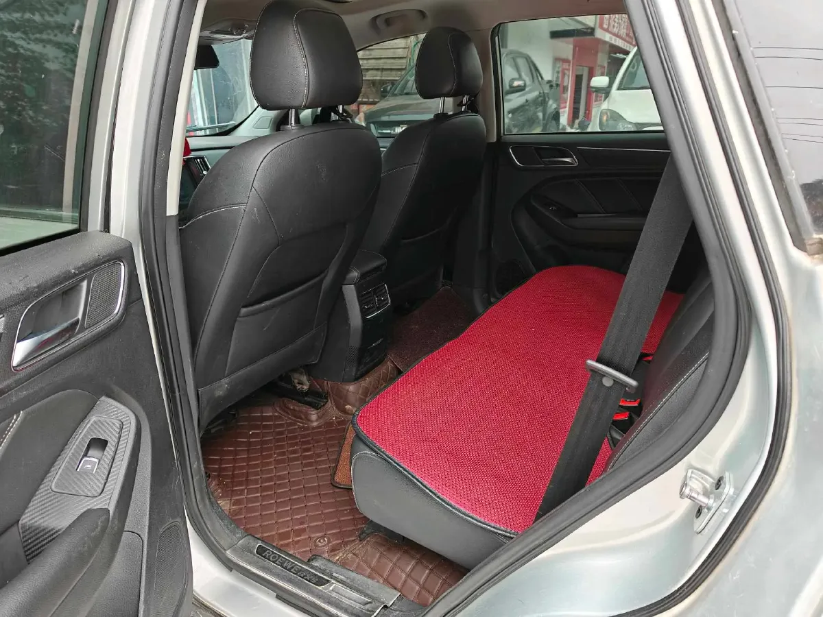 2020 Roewe i6 1.5T 169HP L4 7DCT,autocango,china used car exporter,china ev exporter,chinese used car exporter,chinese used ev exporter