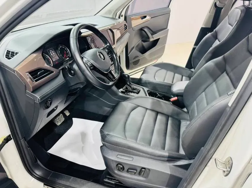 2021 Volkswagen Tharu 1.4T 150HP L4 7DCT,autocango,china used car exporter,china ev exporter,chinese used car exporter,chinese used ev exporter