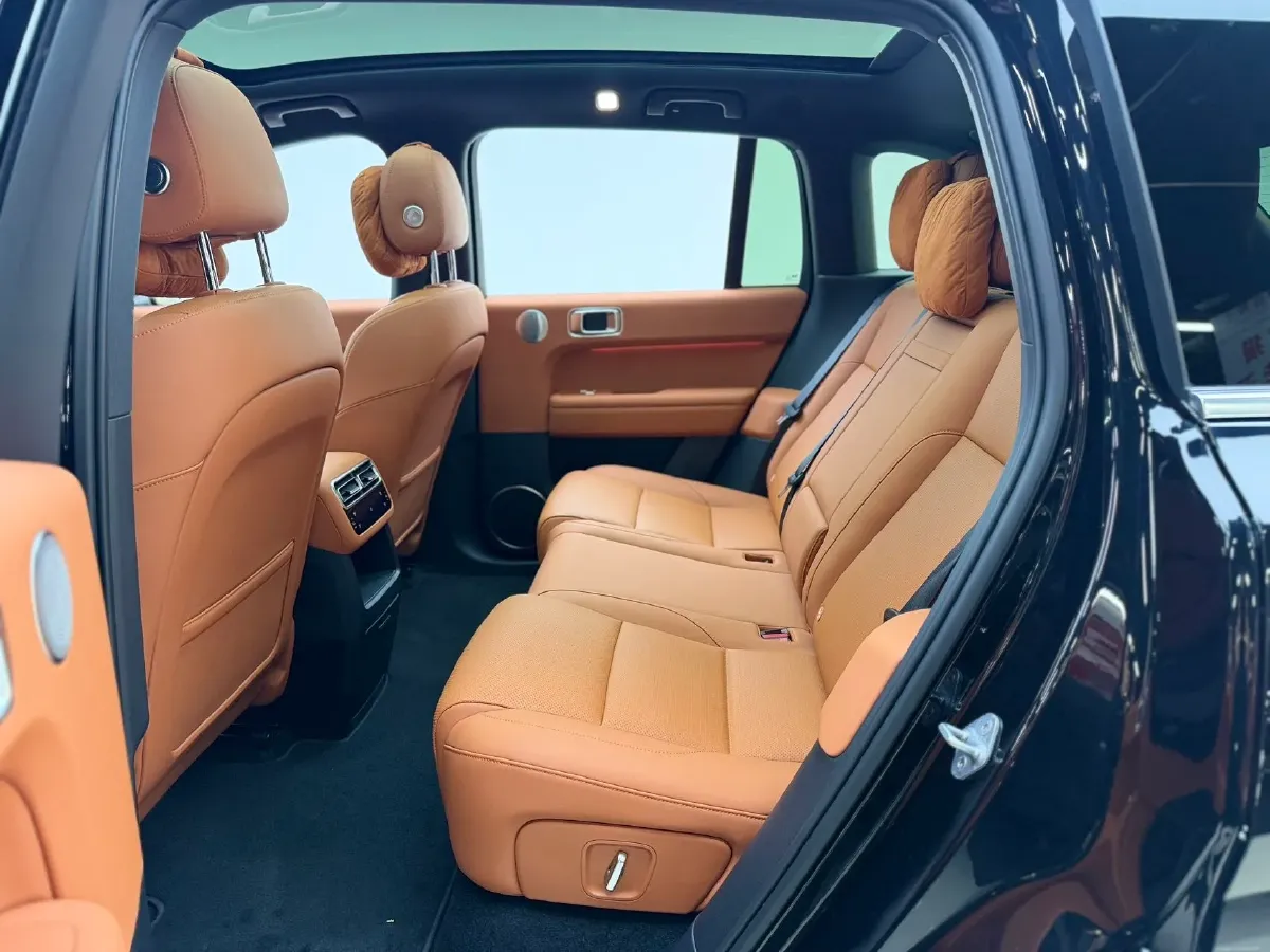 2024 Li L6 Range Extended 154HP L4 REEV 36.8KWH,autocango,china used car exporter,china ev exporter,chinese used car exporter,chinese used ev exporter