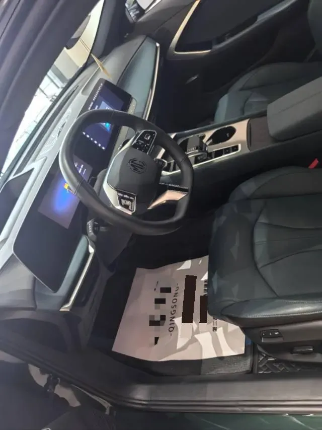 2025 MG 7 2.0T 261HP L4 9AT,autocango,china used car exporter,china ev exporter,chinese used car exporter,chinese used ev exporter