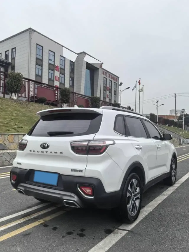 2019 Kia Sportage R 2.0L 160HP L4 6AT,autocango,china used car exporter,china ev exporter,chinese used car exporter,chinese used ev exporter