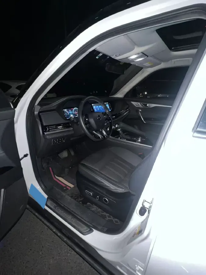 2021 ChangAn CS95 2.0T 233HP L4 6AT,autocango,china used car exporter,china ev exporter,chinese used car exporter,chinese used ev exporter