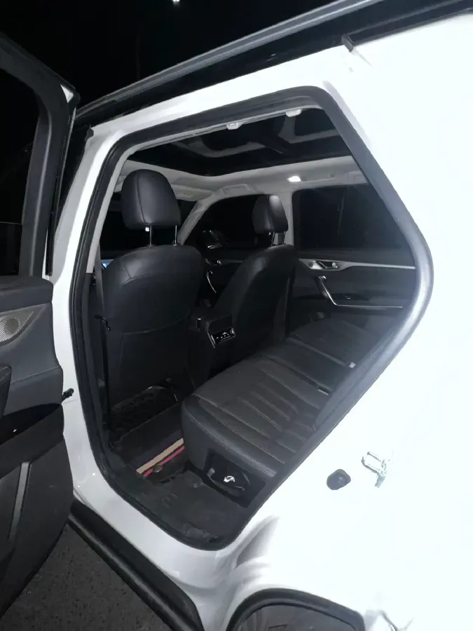 2021 ChangAn CS95 2.0T 233HP L4 6AT,autocango,china used car exporter,china ev exporter,chinese used car exporter,chinese used ev exporter