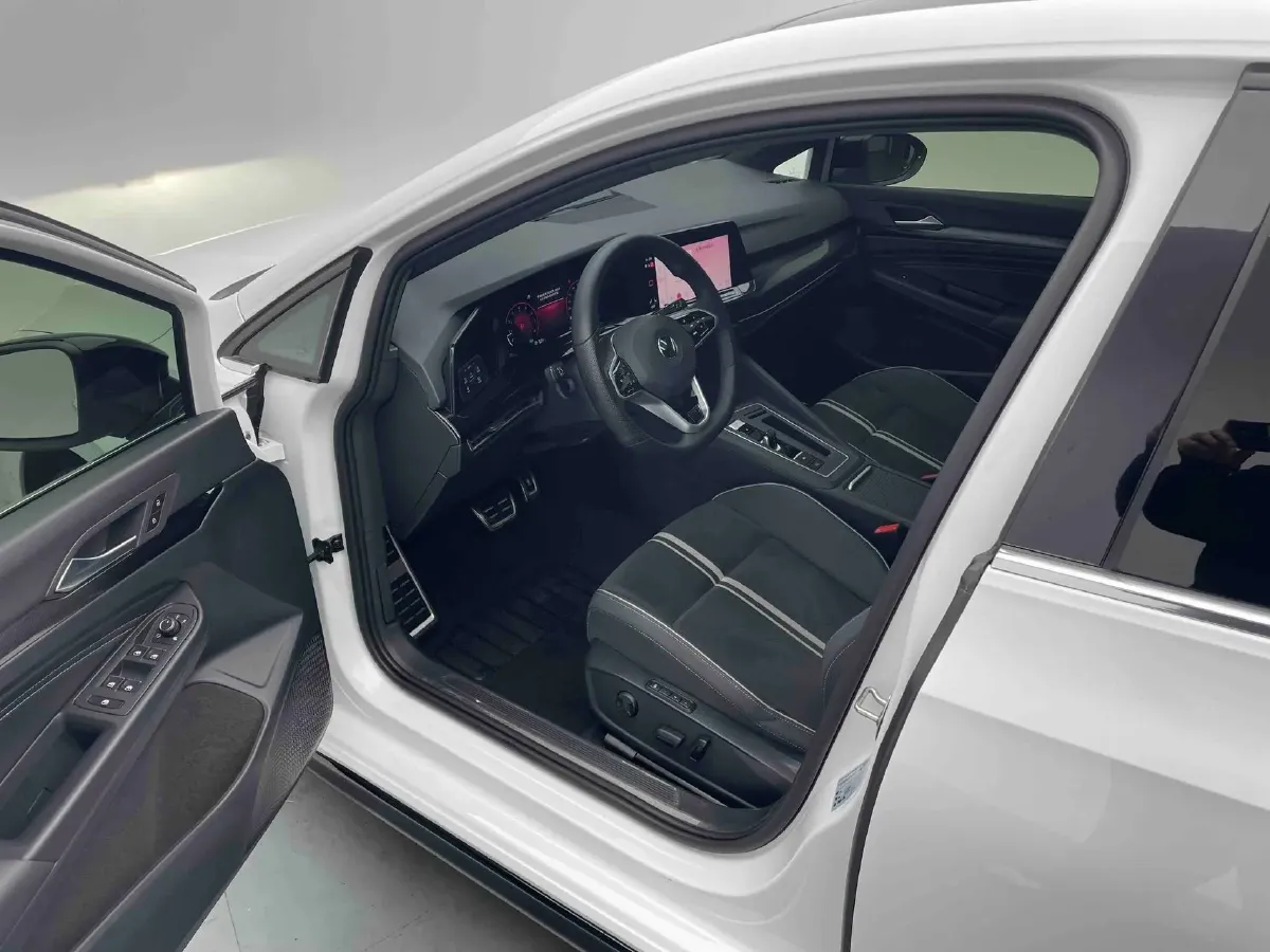 2023 Volkswagen Golf 1.4T 150HP L4 7DCT,autocango,china used car exporter,china ev exporter,chinese used car exporter,chinese used ev exporter