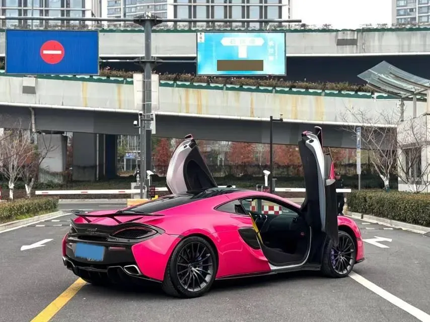 2019 McLaren 570 3.8T 570HP V8 7DCT,autocango,china used car exporter,china ev exporter,chinese used car exporter,chinese used ev exporter