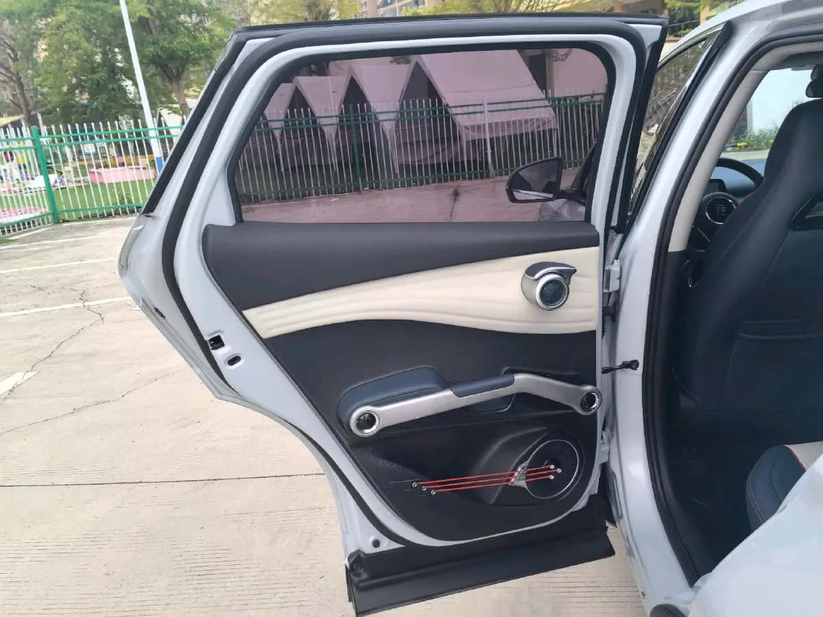 2022 Hycan Z03 BEV 64.23KWH,autocango,china used car exporter,china ev exporter,chinese used car exporter,chinese used ev exporter