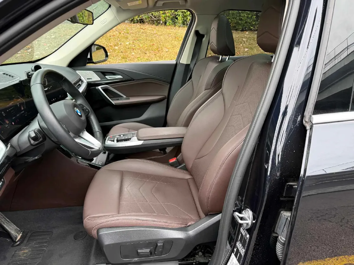 2024 BMW X1 2.0T 204HP L4 7DCT,autocango,china used car exporter,china ev exporter,chinese used car exporter,chinese used ev exporter